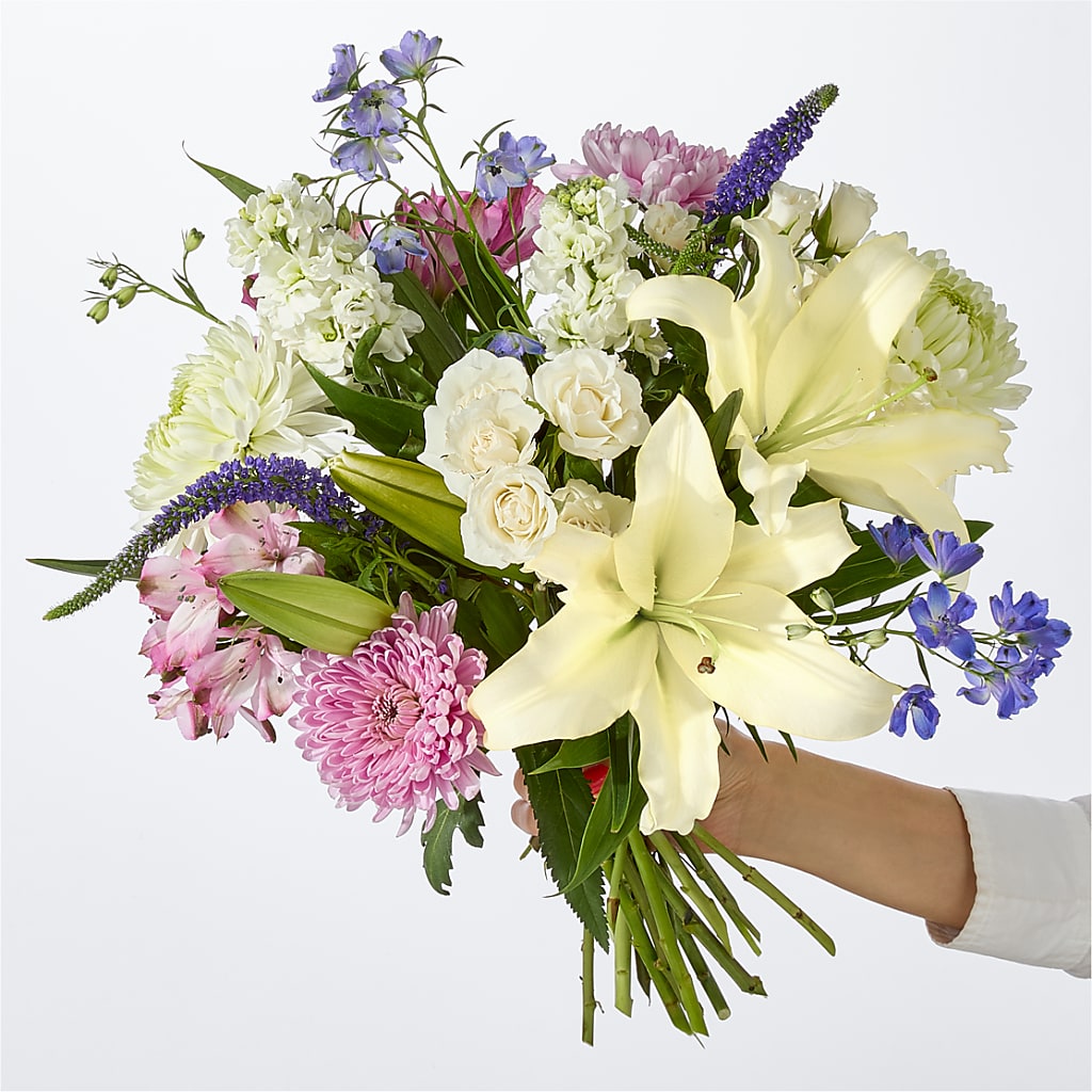 Winter Celebration Bouquet – BUEHLER'S FLORAL, Wooster OH
