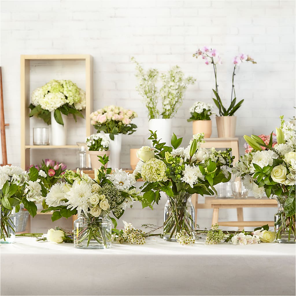 Classic Ivory – A Florist Original – BUEHLER'S FLORAL, Wooster OH
