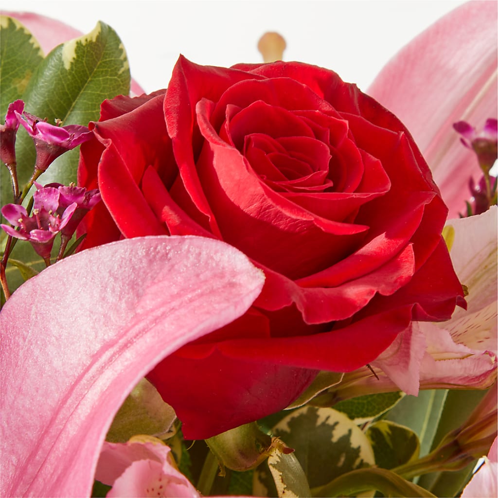 Lucky in Love Bouquet – BUEHLER'S FLORAL, Wooster OH