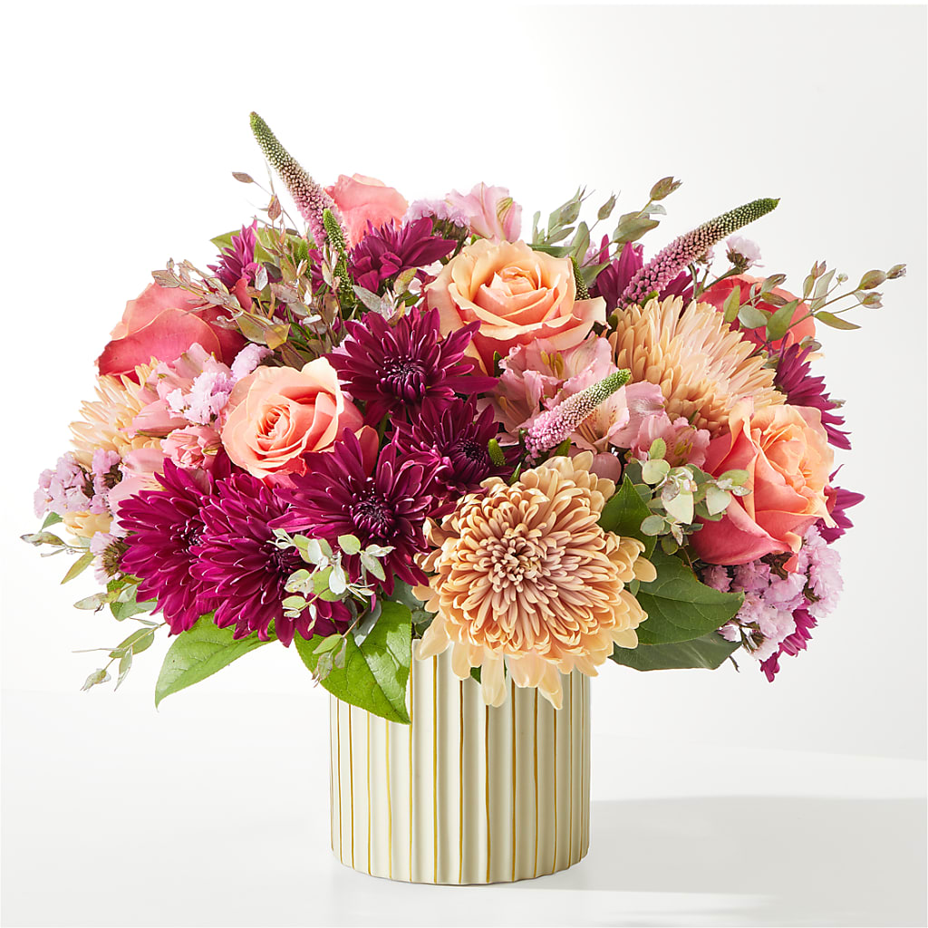 Berry Cobbler Bouquet with Ivory Vase – BUEHLER'S FLORAL, Wooster OH